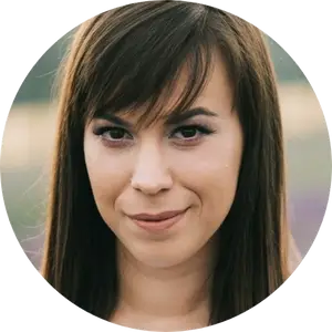 Sarah – Homeowner from Manchester giving a testimonial about finding a plumber with Townshare Quotes.